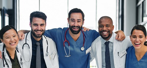 Residency-Fairs-sidebar_500 5 smiling doctors in white coats with stethoscopes